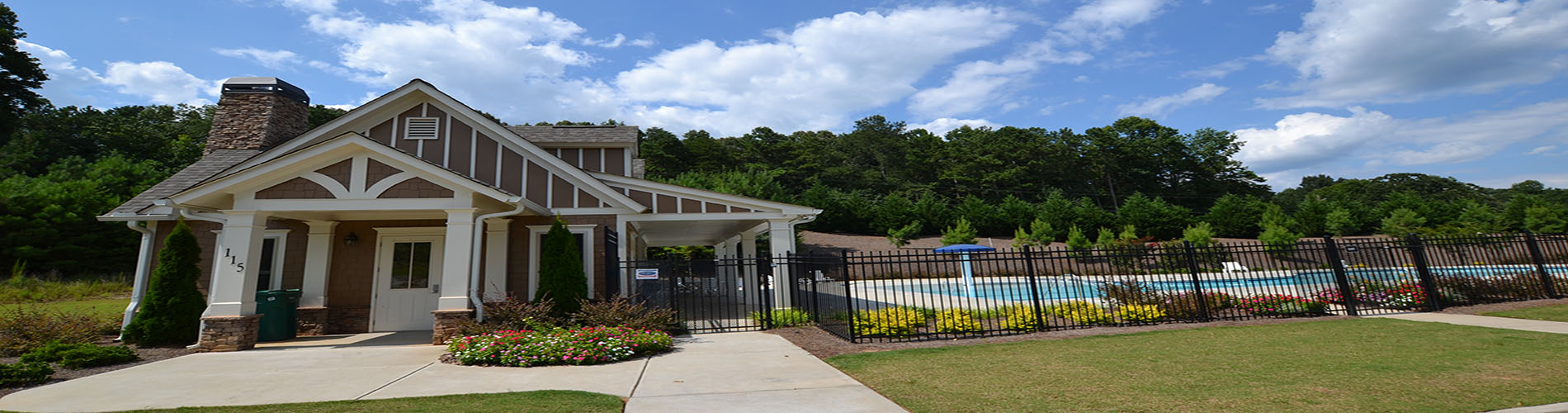 GRAYWOOD COMPANIES Logo