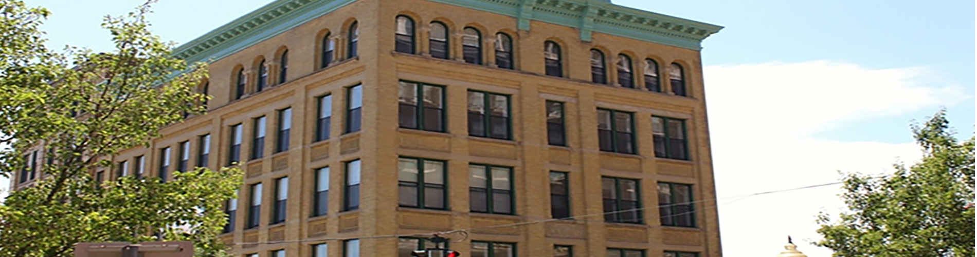 GRAYWOOD COMPANIES Logo